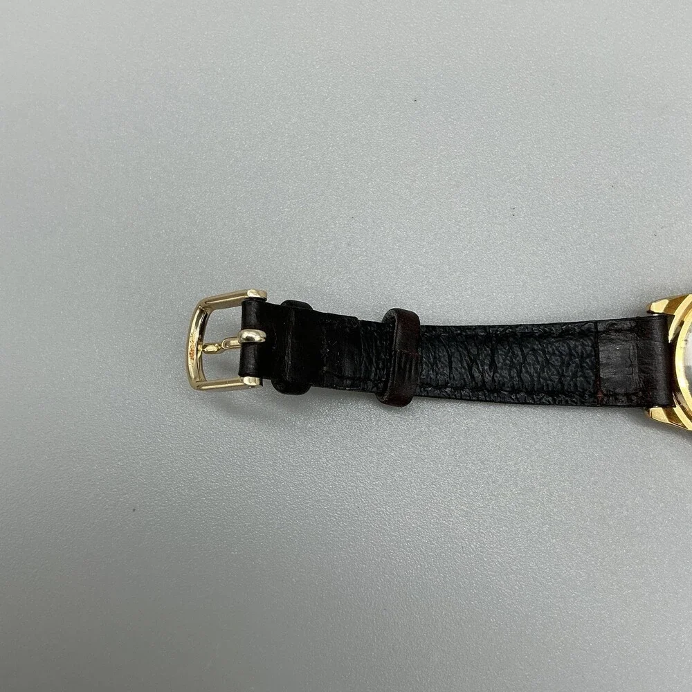 Vtg Lorus Womens Watch 26mm Minnie Mouse Gold Tone V501-6N70 Leather Band